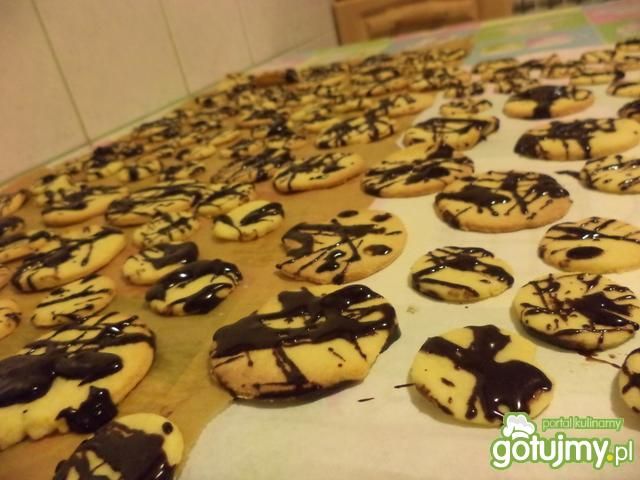 Kruche ciastka z czekoladą
