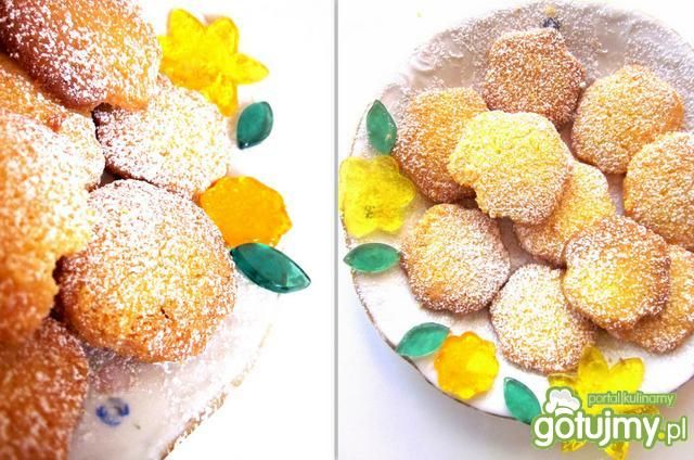 Kruche ciastka z kaszką kukurydzianą 