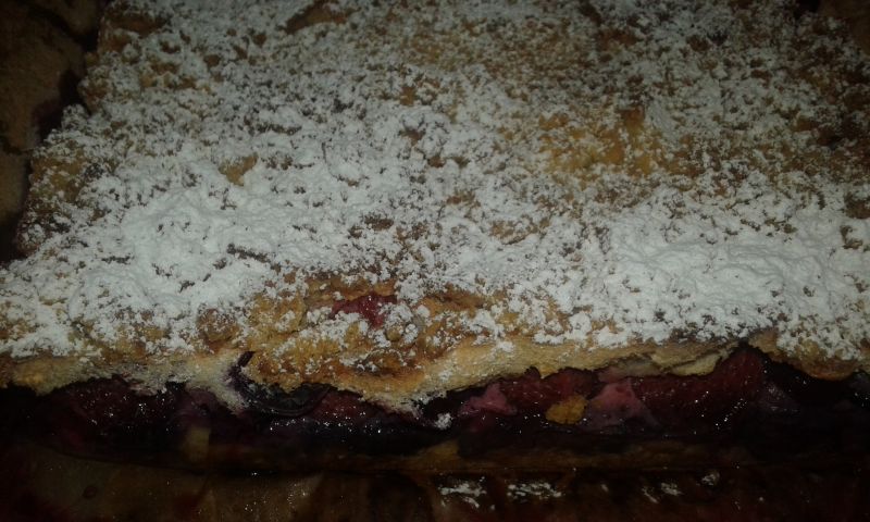 Kruche ciasto śliwkowo - truskawkowo - borówkowe Kruche ciasto śliwkowo - truskawkowo - borówkowe