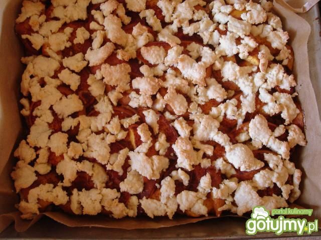 Kruche ciasto z brzoskwiniami