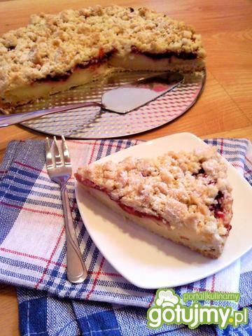 Kruche ciasto z budyniem i śliwkami Kruche ciasto z budyniem i śliwkami