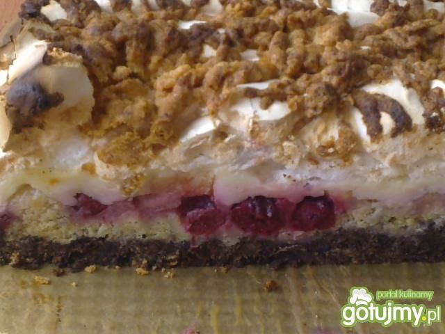 Kruche ciasto  z budyniem i wiśniami 
