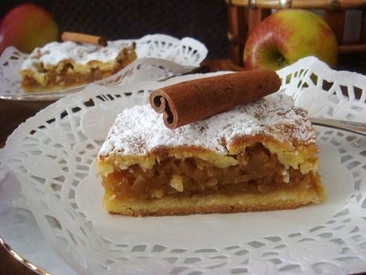 Kruche ciasto z jabłkami