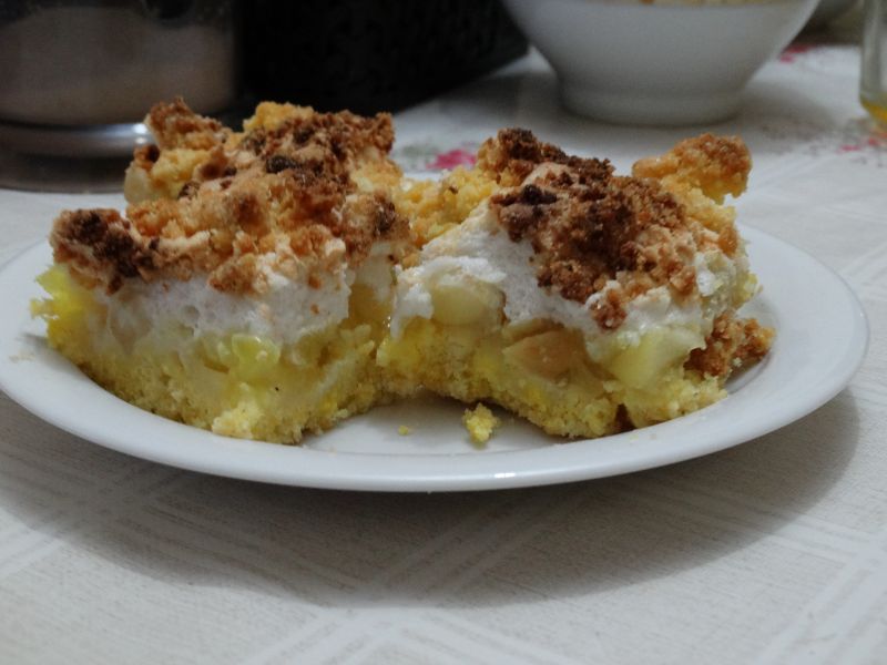 Kruche ciasto z jabłkami