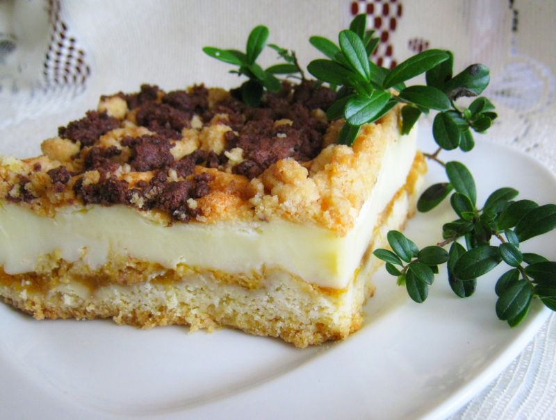 Kruche ciasto z  musem dyniowym i budyniem