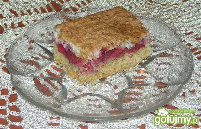 Kruche ciasto z owocami i pianką kokosow