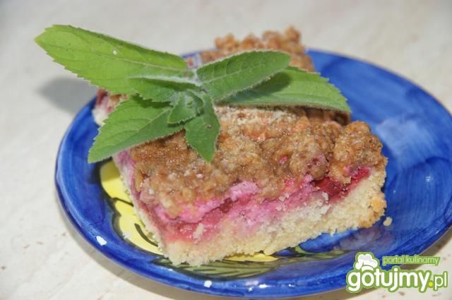 Kruche ciasto z owocami z pianką  Kruche ciasto z owocami z pianką