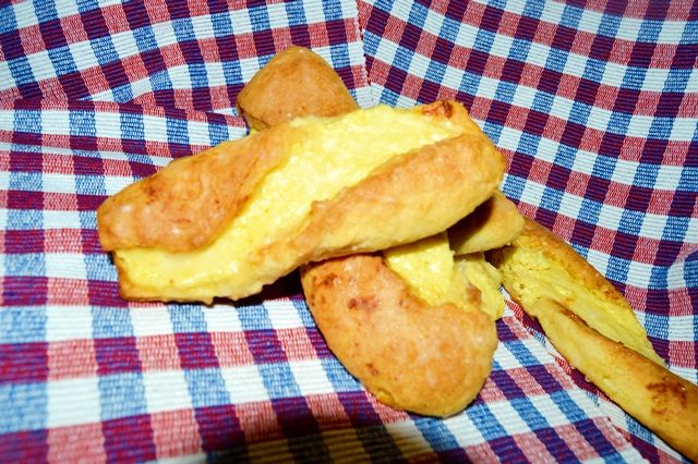 kruche drożdżówki z serem