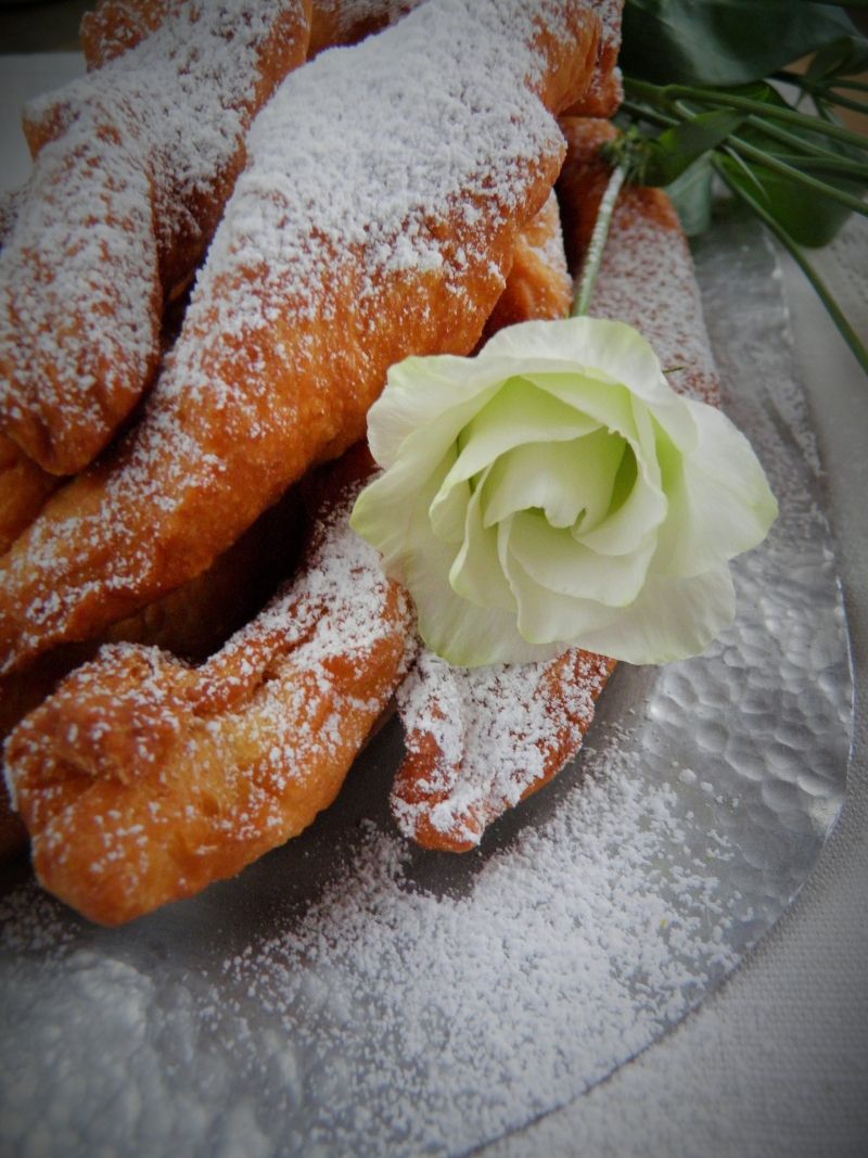 Kruche faworki - spiralki