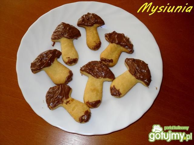Kruche grzybki z czekoladą