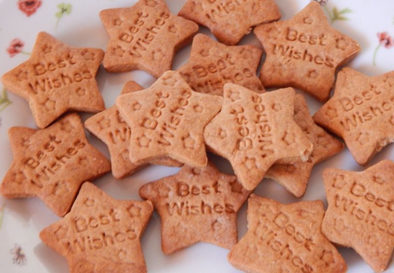 Kruche gwiazdki z cynamonem Kruche gwiazdki z cynamonem