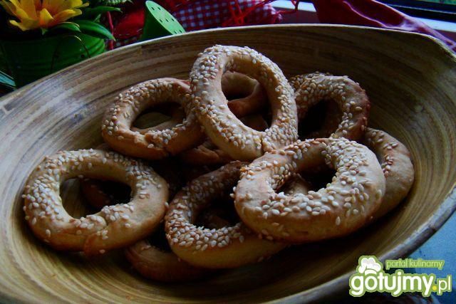 Kruche kółeczka z sezamem Kruche kółeczka z sezamem