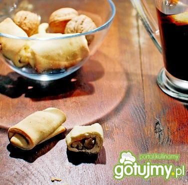 Kruche makaroniki z orzechami  Kruche makaroniki z orzechami