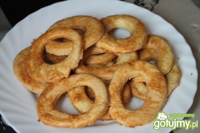 Kruche migdałowe  koła z cukrem 