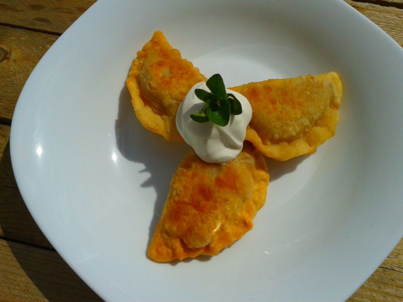 Kruche pierożki z mięsem mielonym Kruche pierożki z mięsem mielonym