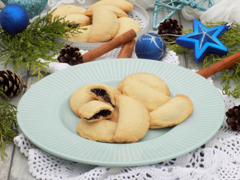 Kruche pierożki z powidłem Kruche pierożki z powidłem