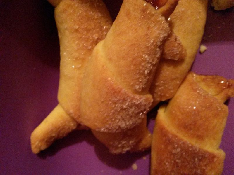 Kruche rogaliki z konfiturą