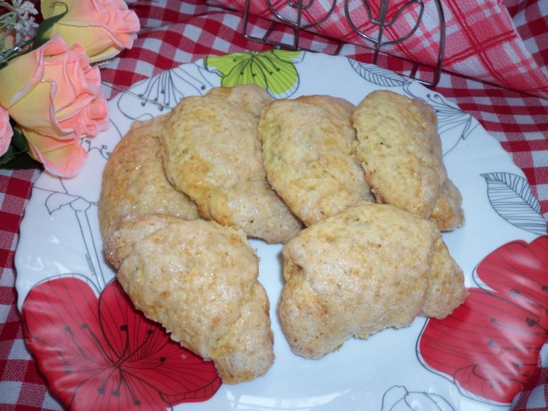 Kruche rogaliki z marmoladą Kruche rogaliki z marmoladą