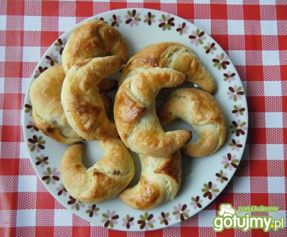 Kruche rogaliki z marmoladą