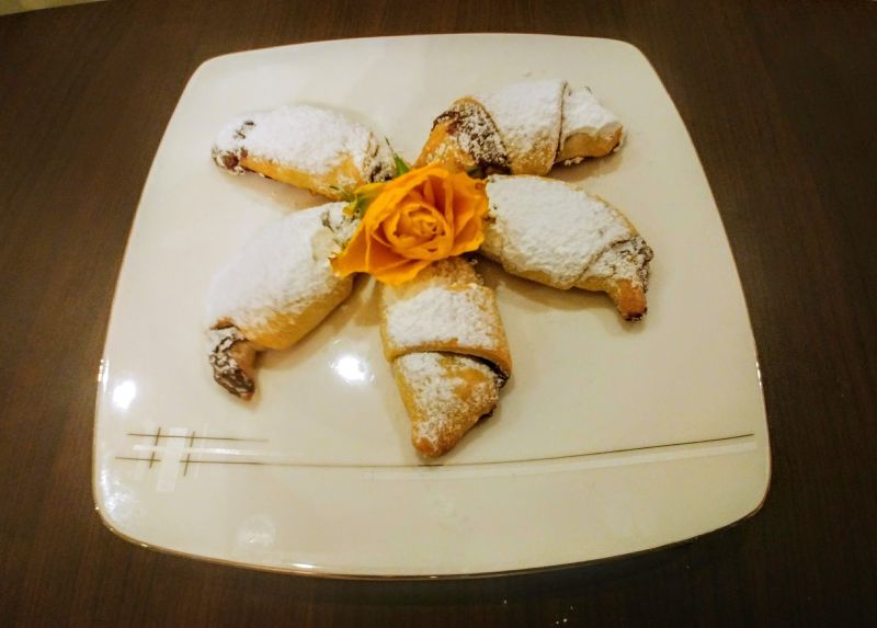 Kruche rogaliki z nutellą Kruche rogaliki z nutellą