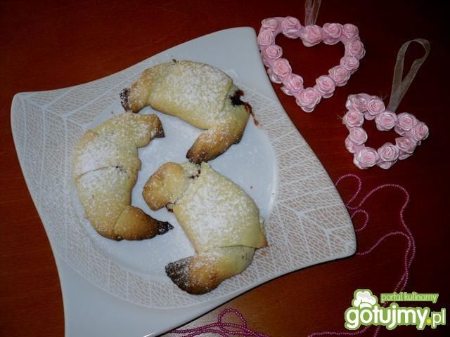 Kruche rogaliki z powidłami