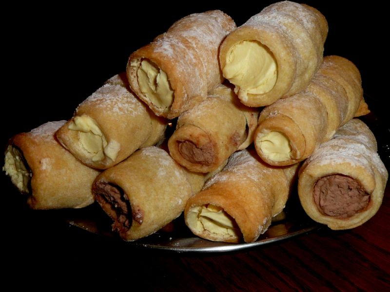 Kruche rurki z kremem  Kruche rurki z kremem