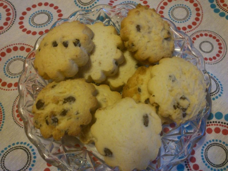 Kruche waniliowe ciasteczka z czekoladą