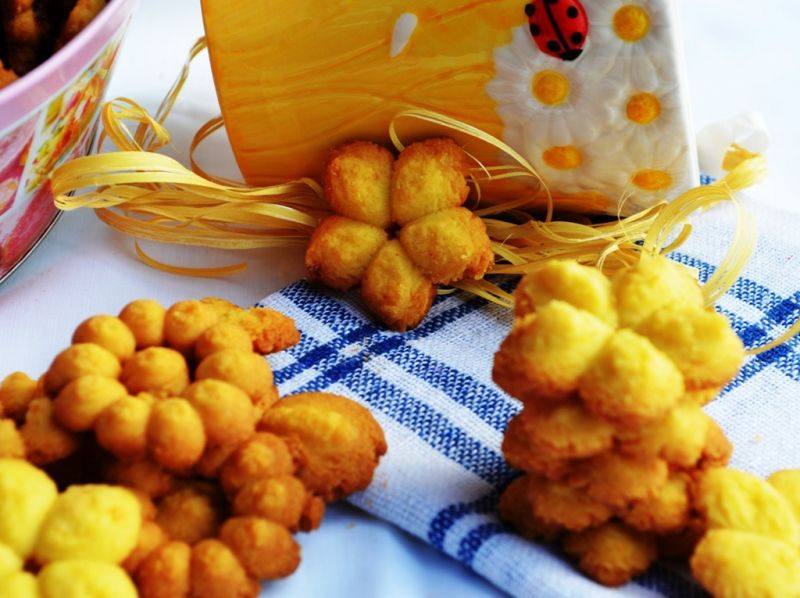 Kruche wyciskane ciasteczka 