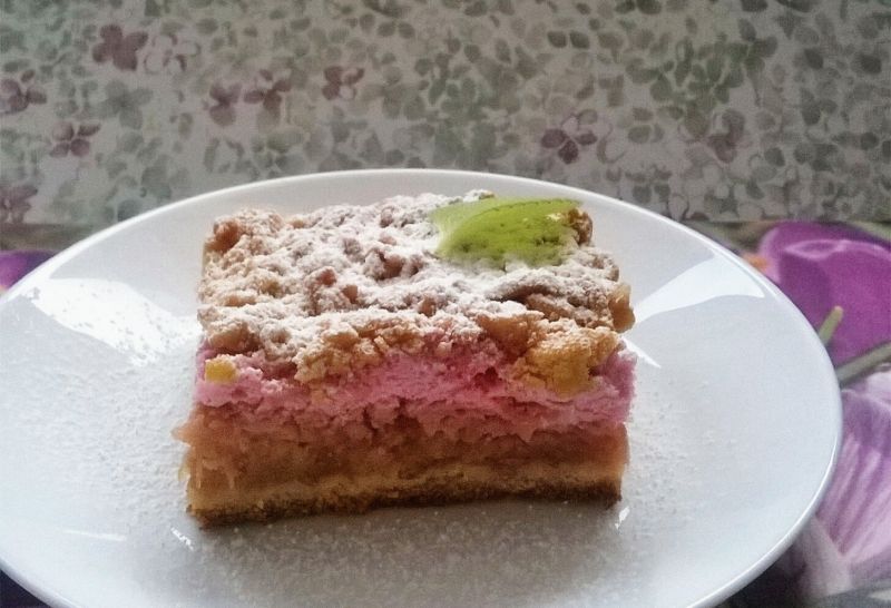 Kruche z jabłkami i kisielową pianką Kruche z jabłkami i kisielową pianką