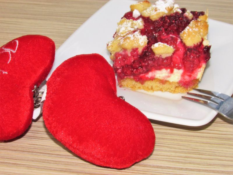 Kruche z malinami  Kruche z malinami