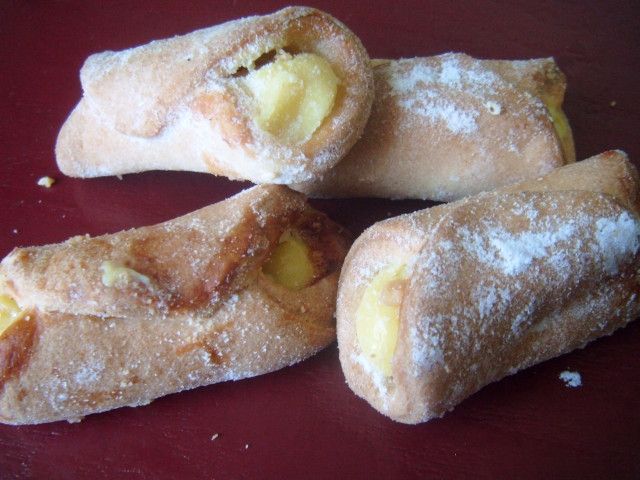 Krucho - drożdżowe z budyniem Krucho - drożdżowe z budyniem