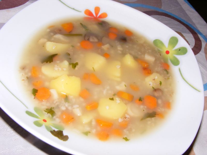 Krupiniczek z zieleniatkami Krupiniczek z zieleniatkami