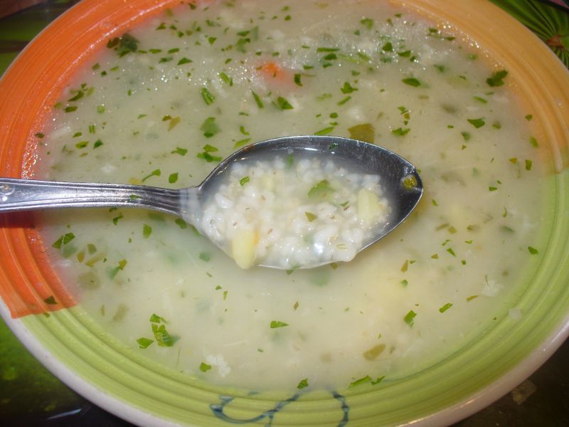 Krupniczek z kaszą jęczmienną