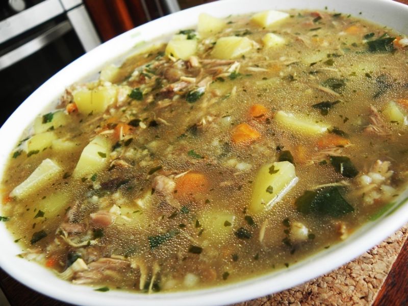 Krupnik z czosnkiem niedźwiedzim. Krupnik z czosnkiem niedźwiedzim.