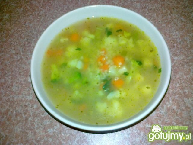 Krupnik z jarzynami i kaszą jaglaną