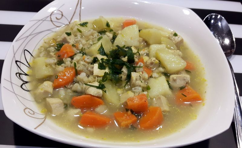 Krupnik z pęczakiem