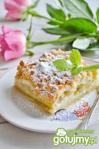 Kruszaniec jabłkowo-rabarbarowy z bezą