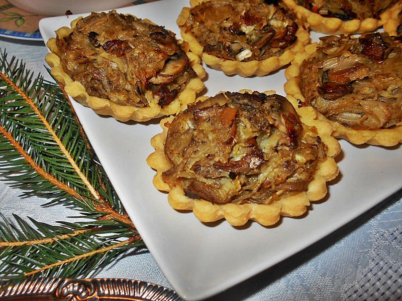 Krusztadki z kapustą i grzybami Krusztadki z kapustą i grzybami