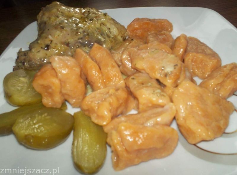 Kryzysowe pomarańczowe kluseczki