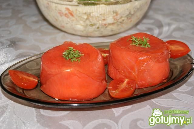 Kubeczki z łososia z twarożkiem