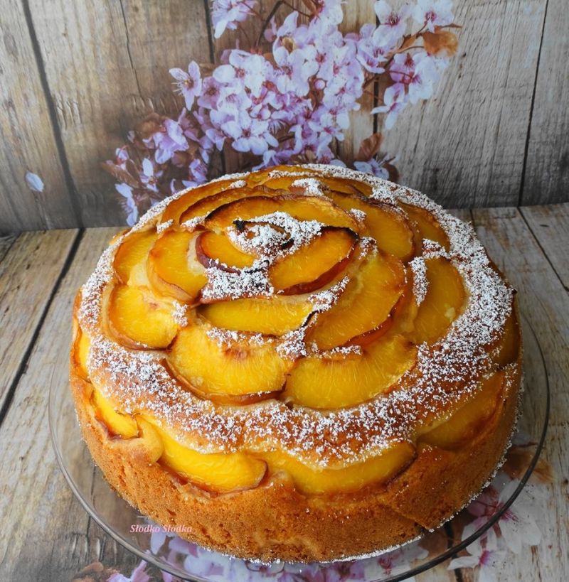 Kubeczkowe Ciasto z Morelami.