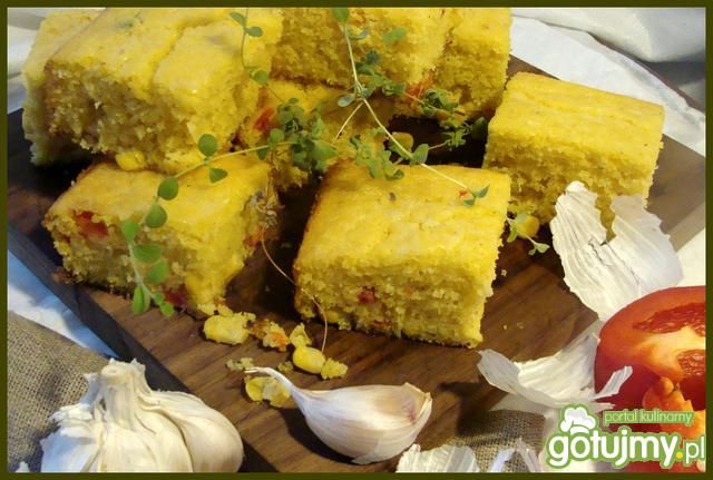 Kukurydziane ciasto na słono Kukurydziane ciasto na słono