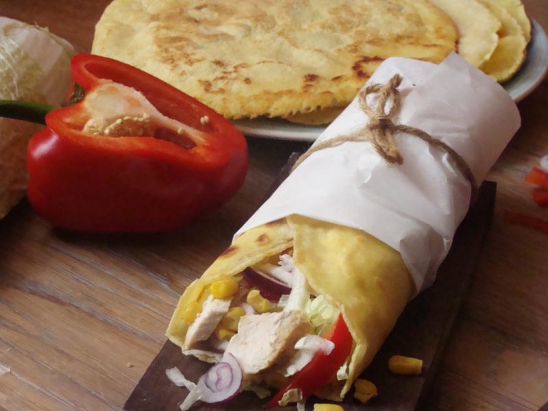 Kukurydziane naleśniki na słono 