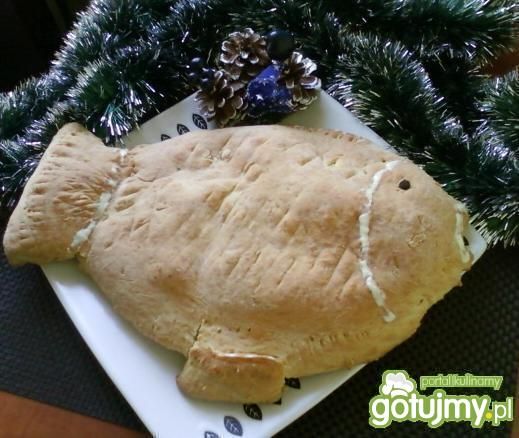 Kulebiak krucho drożdżowy z karpiem