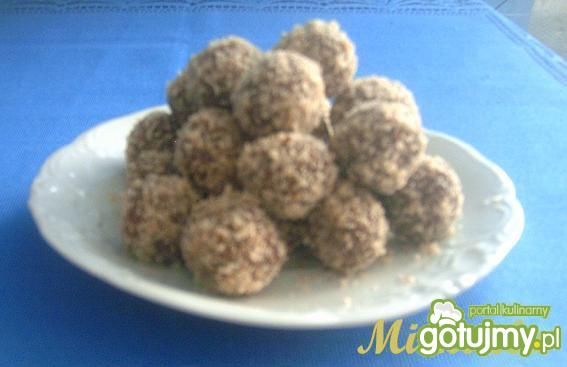 Kuleczki orzechowo - rumowe