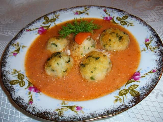 Kuleczki ryżowe z zupą pomidorową