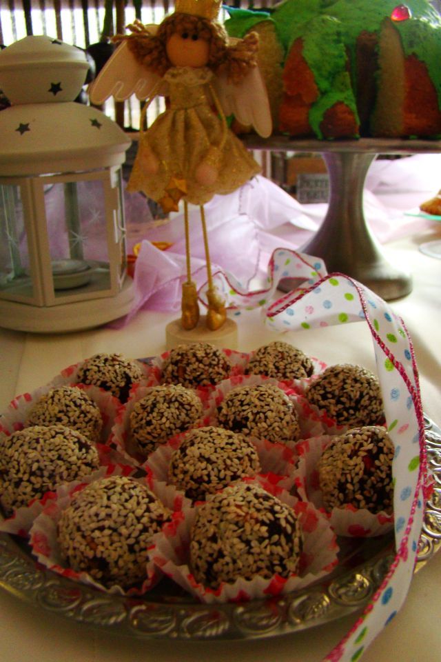 Kuleczki z płatków śniadaniowych  Kuleczki z płatków śniadaniowych