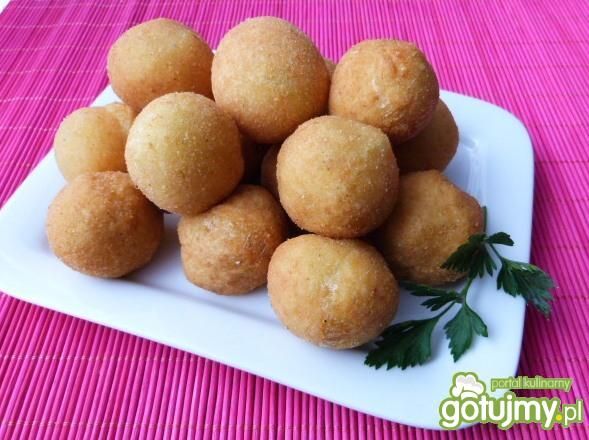 Kuleczki ziemniaczane z pieczarkami Kuleczki ziemniaczane z pieczarkami