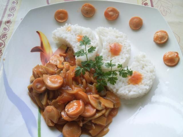 Kulinarne wędrówki parówki