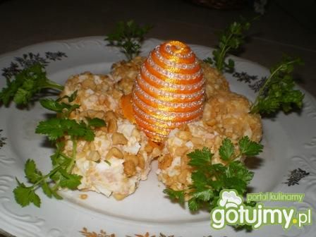 Kulki jajeczne w orzeszkach Kulki jajeczne w orzeszkach